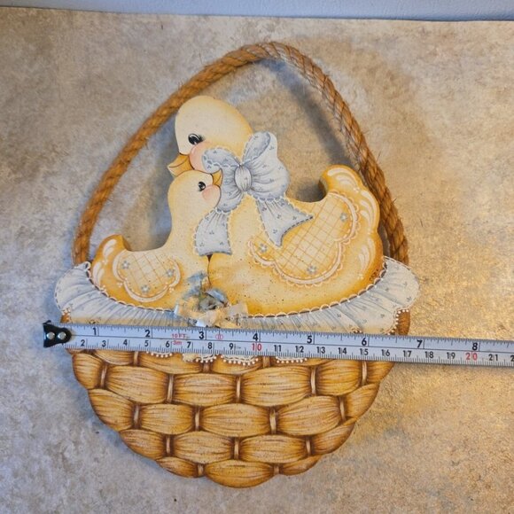 Hand Painted Goose and Baby in Basket Plaque Wood Vintage Cottage Core - Picture 3 of 8